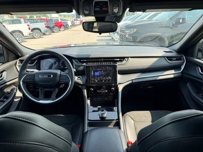 2024 Jeep Grand Cherokee L Altitude 4x4