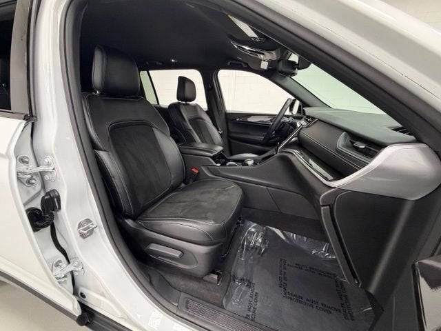 2021 Jeep Grand Cherokee L Altitude 4x4