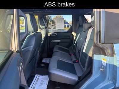 2023 Ford Bronco Base