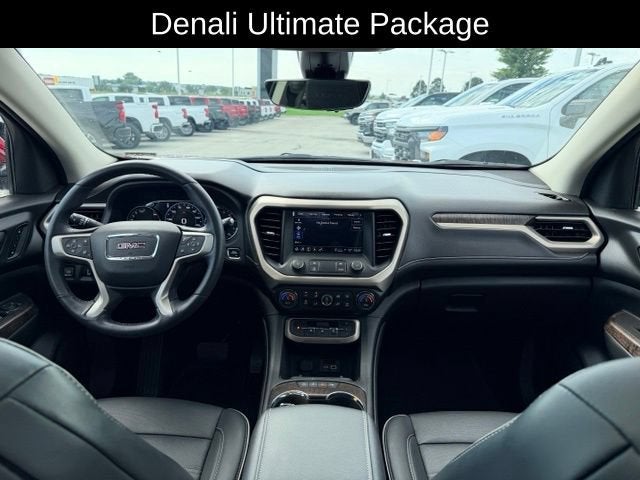 2022 GMC Acadia Denali
