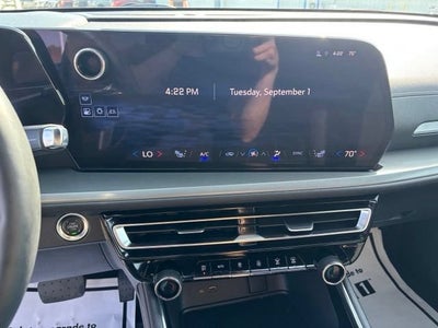 2024 Chevrolet Traverse LS