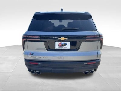 2024 Chevrolet Traverse LS