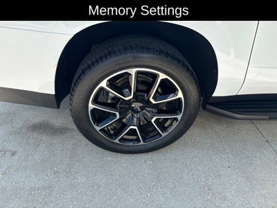 2023 Chevrolet Suburban RST