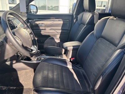 2019 Mitsubishi Outlander ES