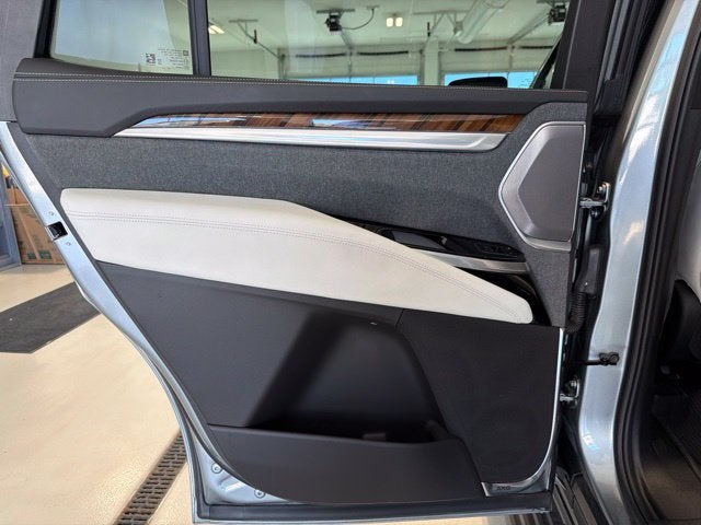 2025 Cadillac Escalade Premium Luxury Platinum - Photo 34