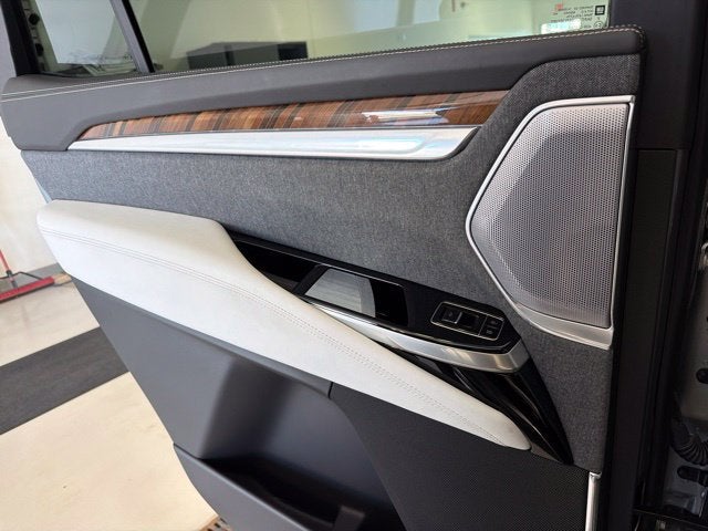 2025 Cadillac Escalade Premium Luxury Platinum - Photo 35