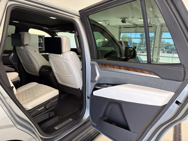 2025 Cadillac Escalade Premium Luxury Platinum - Photo 41