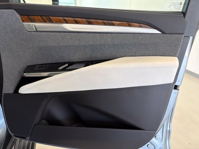 2025 Cadillac Escalade Premium Luxury Platinum