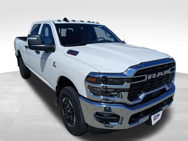 2025 RAM 2500 Tradesman Crew Cab 4x4 6'4" Box