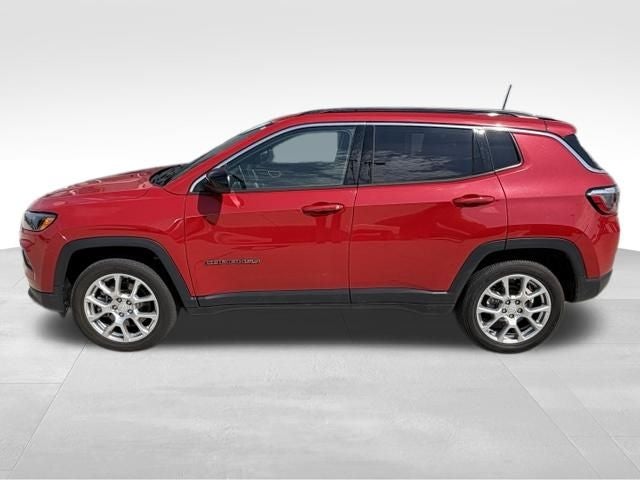 2023 Jeep Compass Latitude Lux