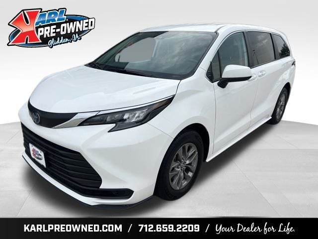 2024 Toyota Sienna LE 8 Passenger